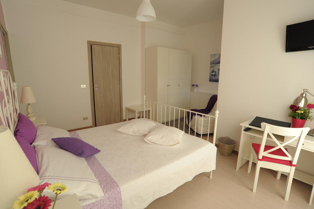 B&B Mare Di Augusta La Finestra Sul Porto Dış mekan fotoğraf